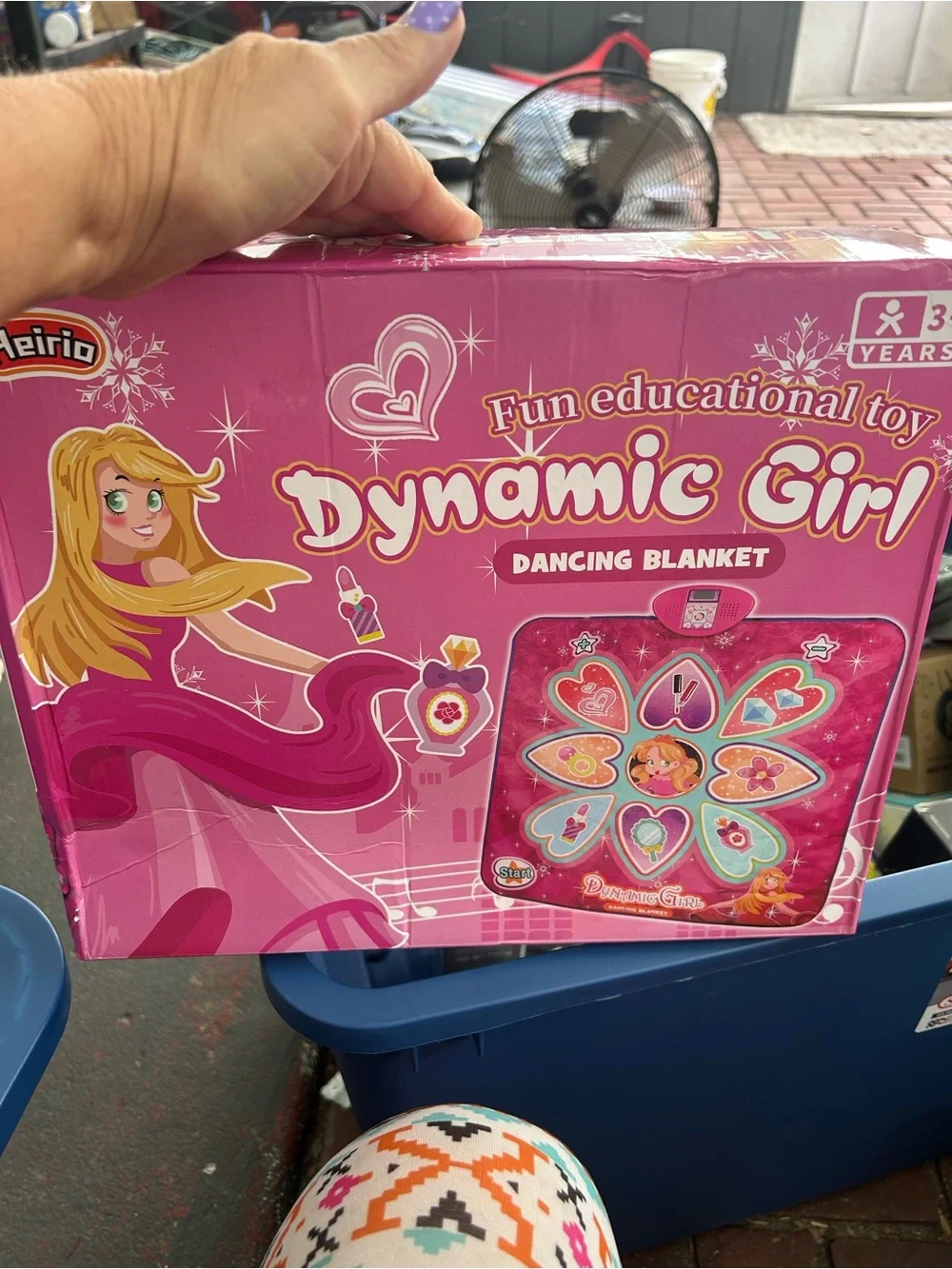 Dynamic Girl Dancing Blanket - Pink Kids Dance Mat